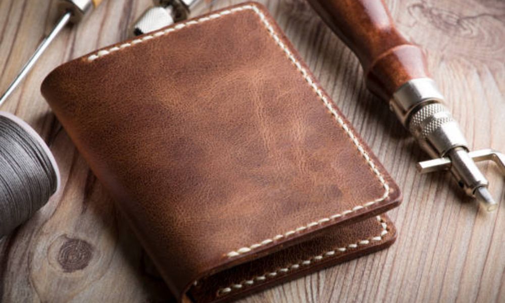 Leather or Canvas: Picking the Perfect Purse Material